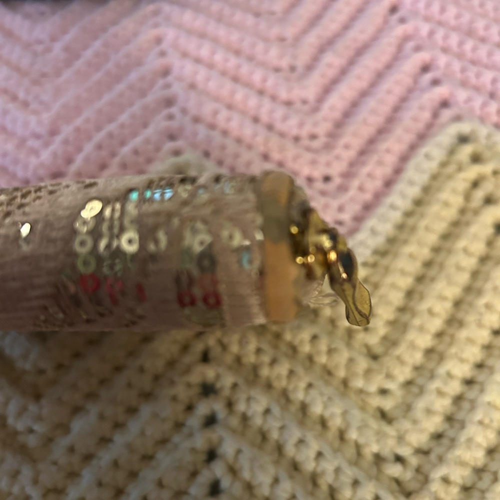 Elegant Sequin Clutch Wallet - Picture 5 of 8